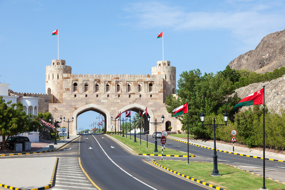 طقس مسقط في أكتوبر 2026 | متى يبرد الجو وهل تمطر؟ دليل الحرارة والرطوبة وأفضل أوقات الخروج